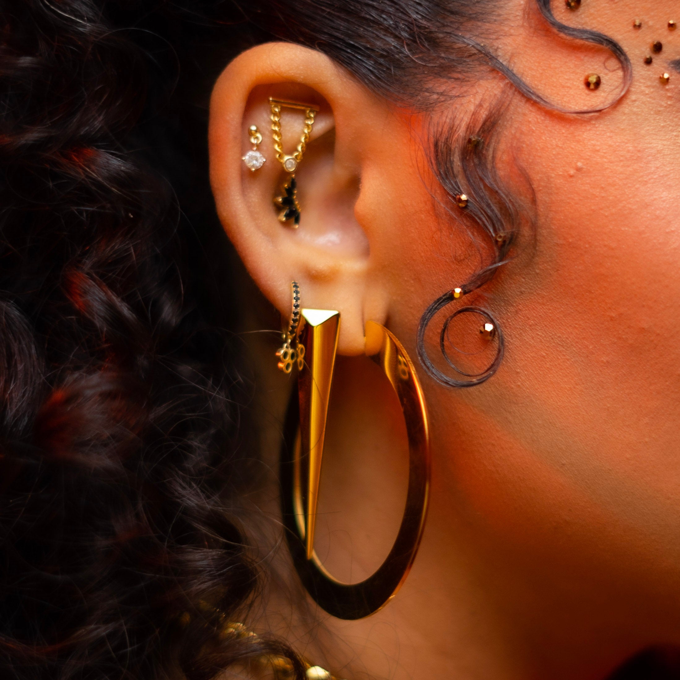 Flat & Bold Hoop